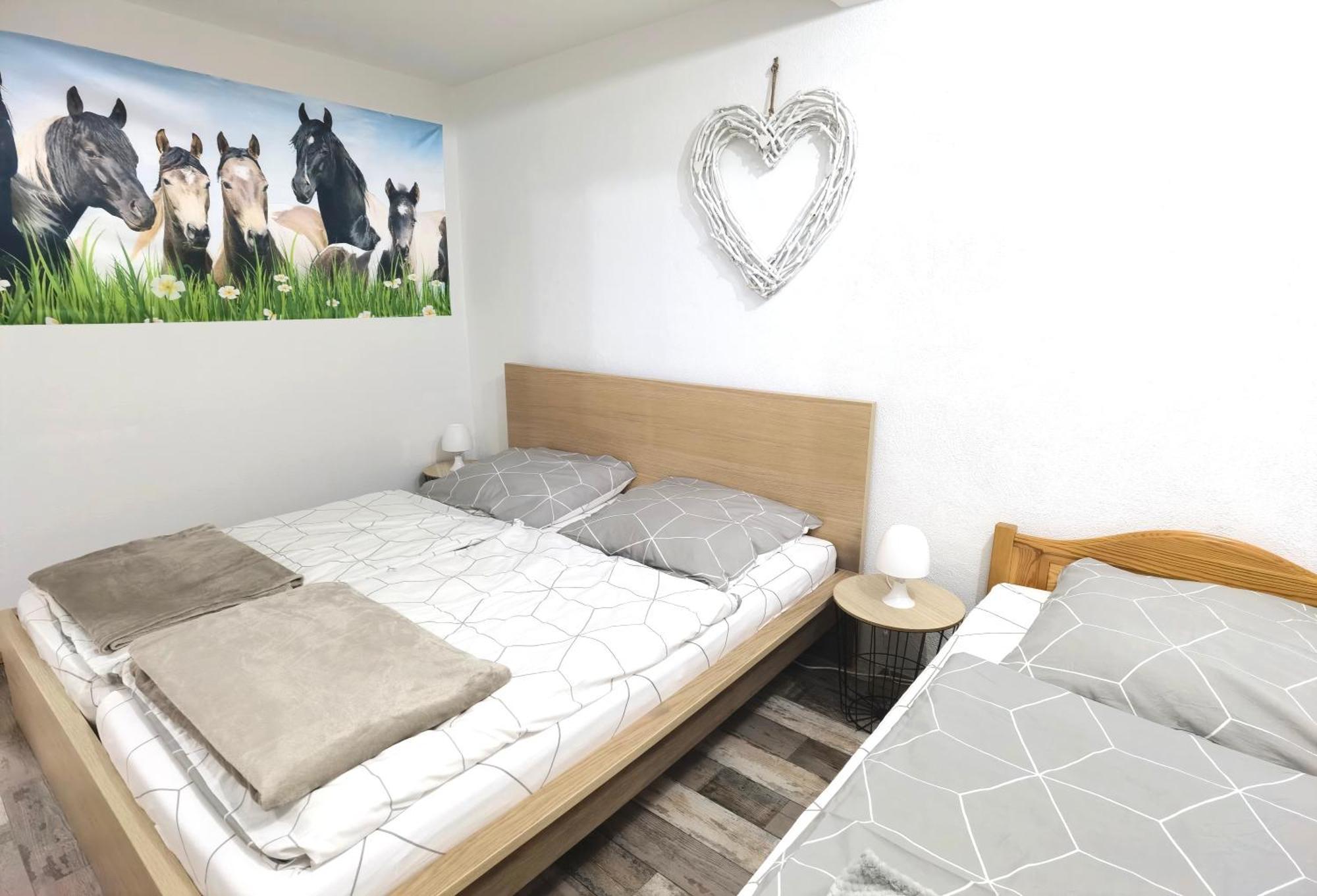 Ferienwohnung - Appartement "Painted Horse" Im Herzen Des Pfaelzer Waldes Reichenbach-Steegen Екстериор снимка
